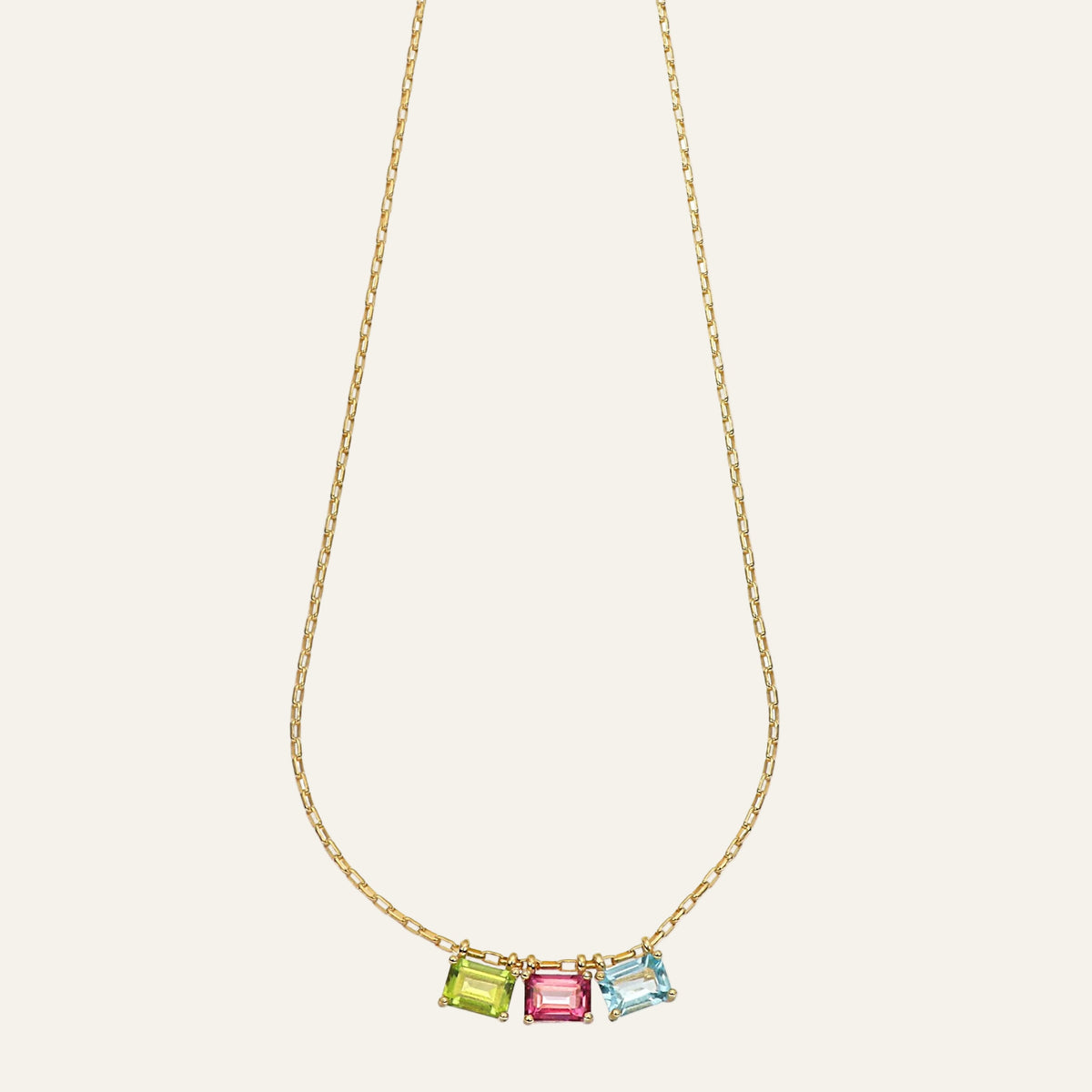 3ct Emerald Cut Three Pendant Necklace | Ritmo