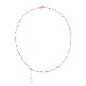 Collana a girocollo realizzata a mano con perle Keshi. Realizzato in argento 925 e placcato oro rosa ad alto spessore e resistenza.